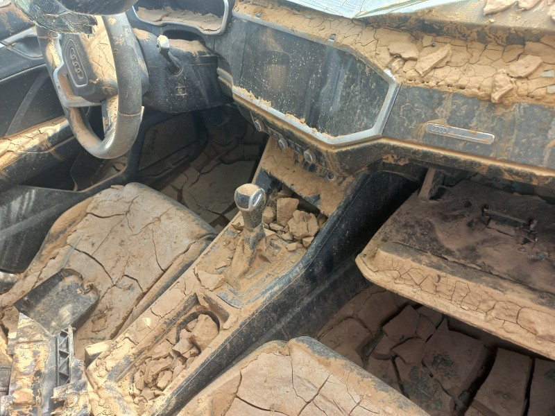 audi q3 sportback (f3n) del año 2020