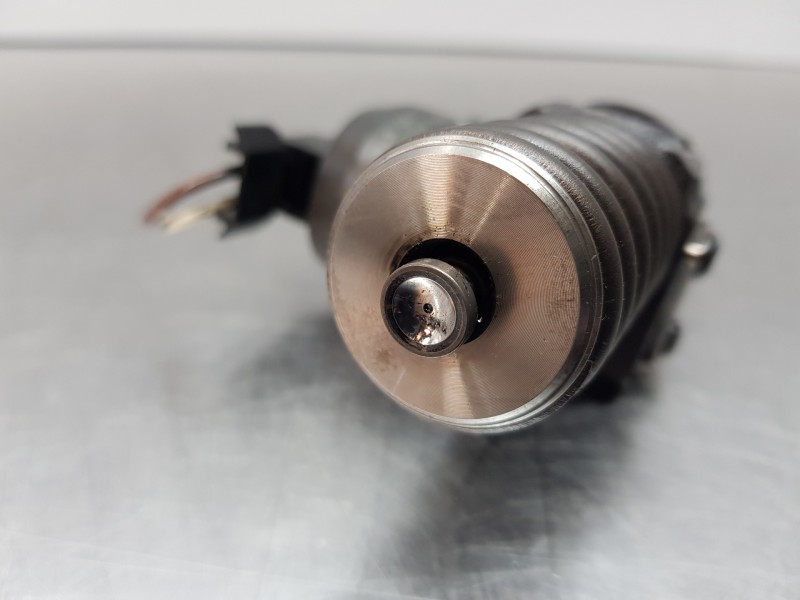 Recambio de inyector para seat leon (1m1) signa referencia OEM IAM 038130073AG 0414720215 