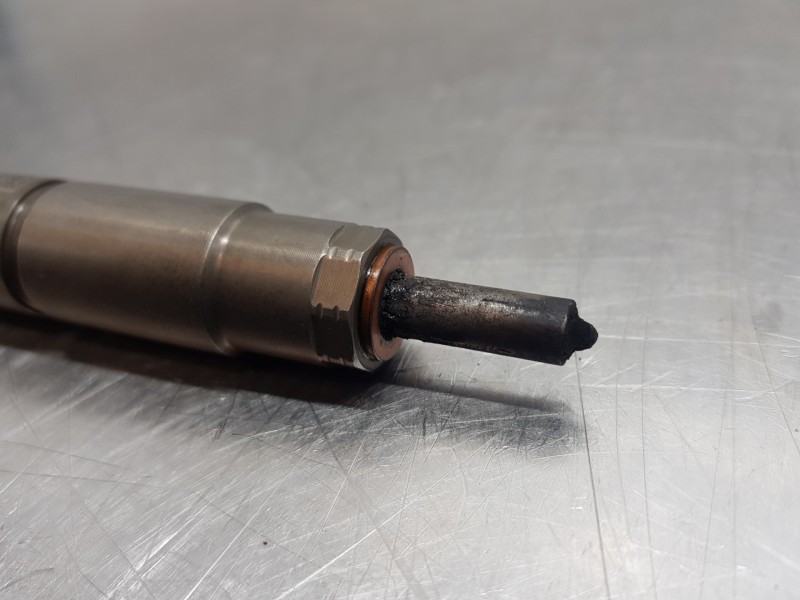 Recambio de inyector para volkswagen tiguan (5n1) advance referencia OEM IAM 03L130277 0445116030 