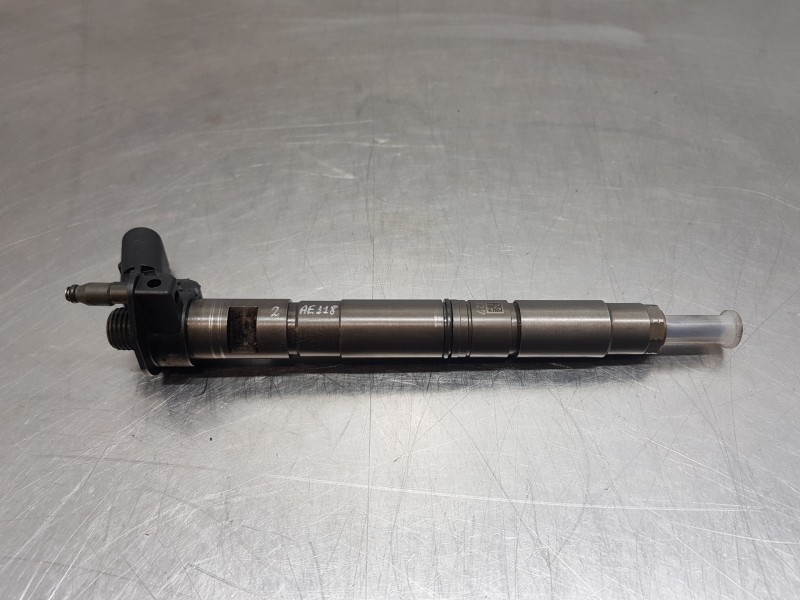 Recambio de inyector para volkswagen tiguan (5n1) advance referencia OEM IAM 03L130277 0445116030 