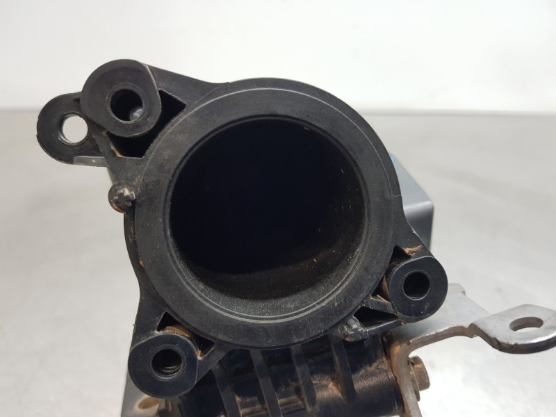 Recambio de caja mariposa para opel vivaro b kasten/combi furgón referencia OEM IAM 95517911 H8201374868 A2C84198300