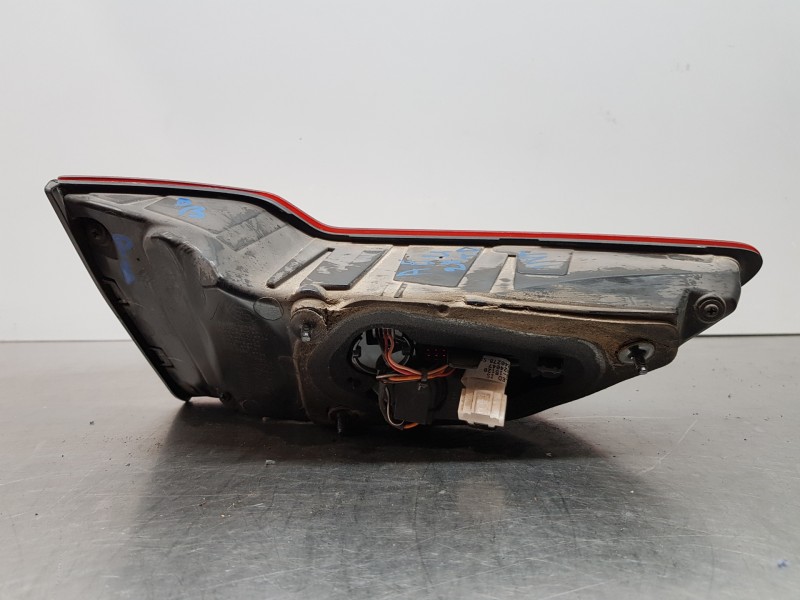 Recambio de piloto trasero derecho interior para kia ceed sportswagon concept referencia OEM IAM 92404J7150  