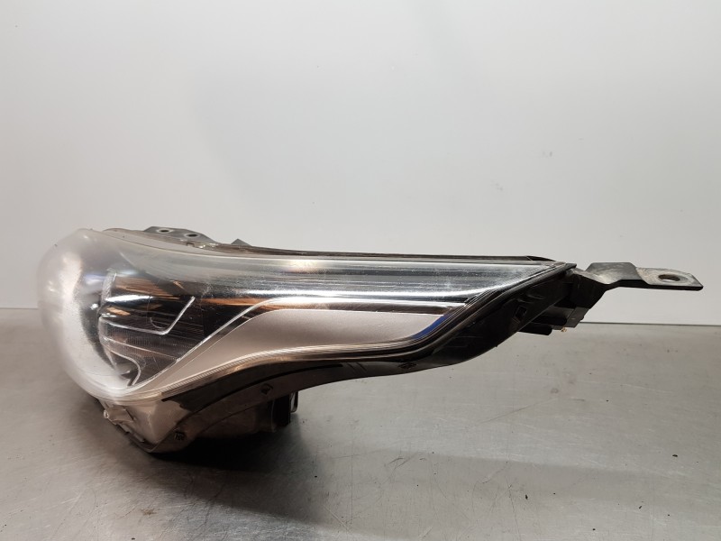 Recambio de faro izquierdo para kia ceed sportswagon concept referencia OEM IAM 92101J7050  