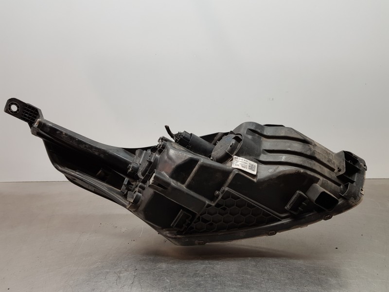 Recambio de faro izquierdo para kia ceed sportswagon concept referencia OEM IAM 92101J7050  