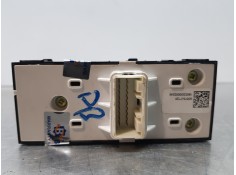 Recambio de mando elevalunas delantero izquierdo para kia ceed sportswagon concept referencia OEM IAM 93570J7120WK 93570J7120  2