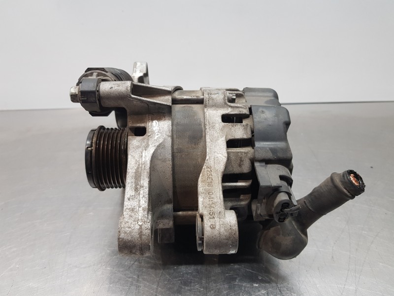 Recambio de alternador para kia ceed sportswagon concept referencia OEM IAM 373002U200  