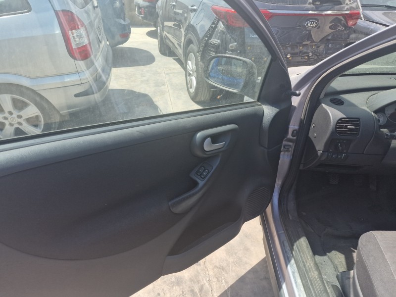 opel corsa c del año 2006