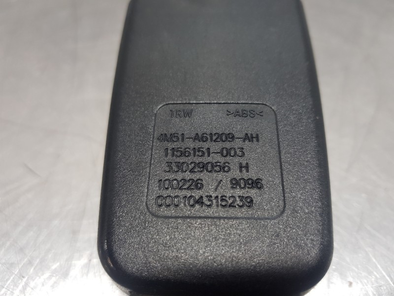 Recambio de pretensor airbag izquierdo para ford focus lim. (cb4) trend referencia OEM IAM 1717037 4M51A61209AH 4M51A61209DA