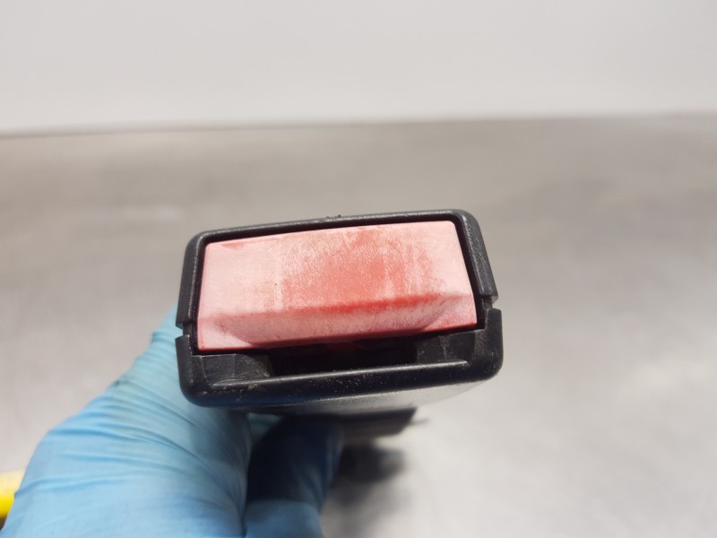 Recambio de pretensor airbag izquierdo para ford focus lim. (cb4) trend referencia OEM IAM 1717037 4M51A61209AH 4M51A61209DA