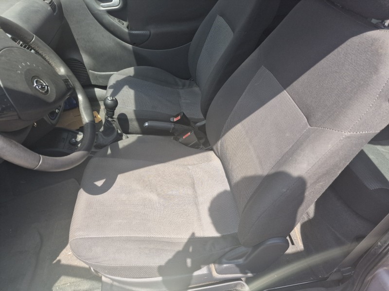 opel corsa c del año 2006