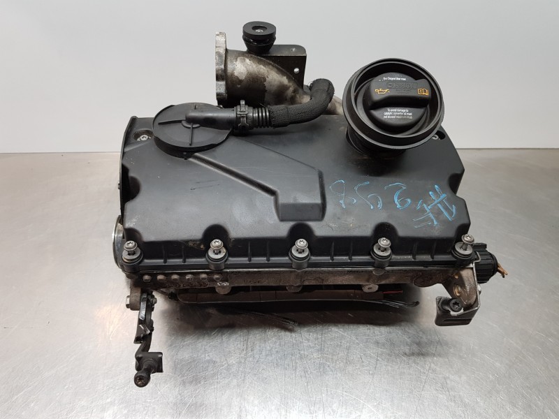 Recambio de culata para volkswagen polo (9n3) advance referencia OEM IAM 038103267AX 03G103351C 038103373R