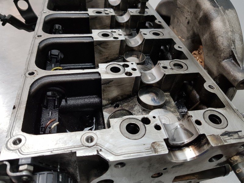 Recambio de culata para volkswagen polo (9n3) advance referencia OEM IAM 038103267AX 03G103351C 038103373R