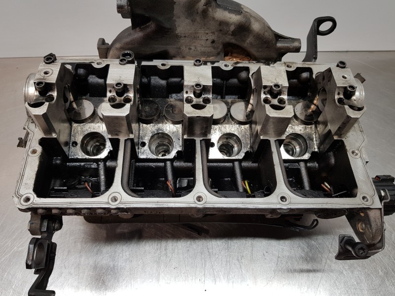 Recambio de culata para volkswagen polo (9n3) advance referencia OEM IAM 038103267AX 03G103351C 038103373R