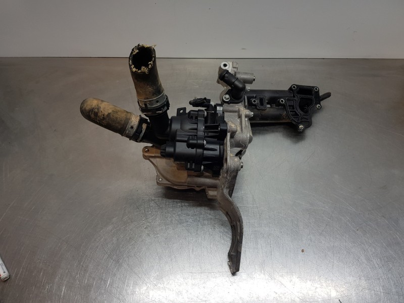 Recambio de bomba agua para mercedes sprinter iii furgón fwd 311 referencia OEM IAM A6542005800 A6542004300 A6542001400