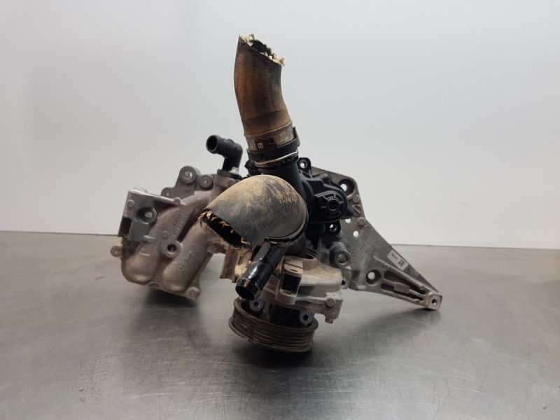 Recambio de bomba agua para mercedes sprinter iii furgón fwd 311 referencia OEM IAM A6542005800 A6542004300 A6542001400