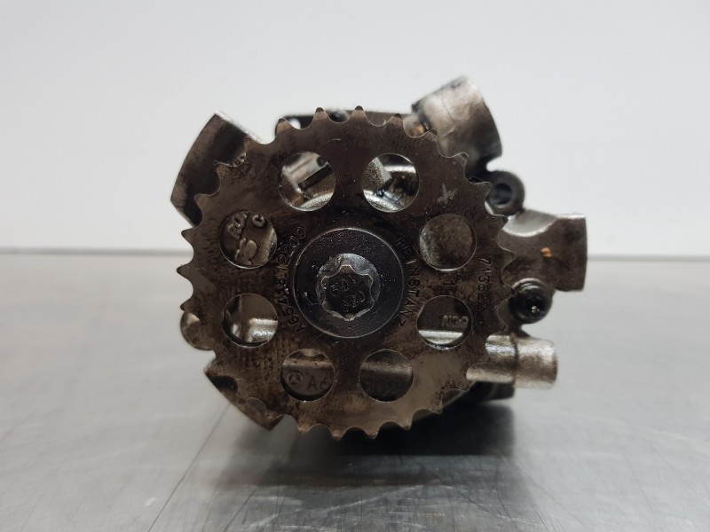 Recambio de bomba aceite para mercedes sprinter iii furgón fwd 311 referencia OEM IAM A6541802501  