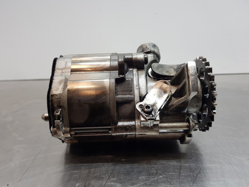 Recambio de bomba aceite para mercedes sprinter iii furgón fwd 311 referencia OEM IAM A6541802501  