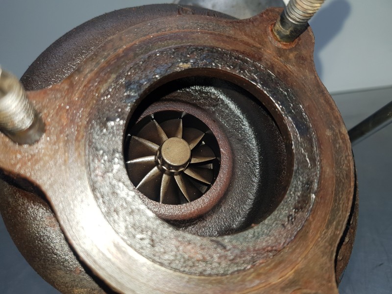 Recambio de turbocompresor para opel vivaro b kasten/combi furgón referencia OEM IAM 54389700018 10972RH8201067824 8201067824