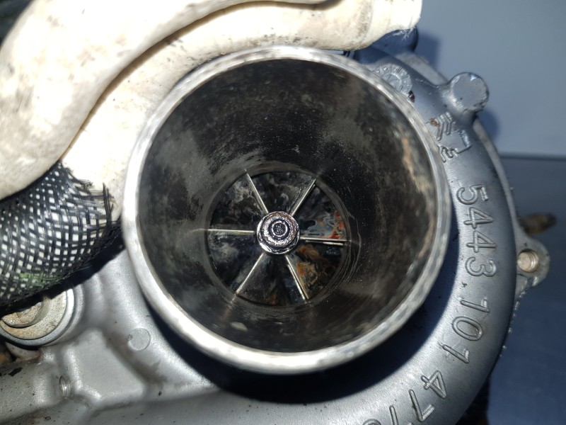 Recambio de turbocompresor para opel vivaro b kasten/combi furgón referencia OEM IAM 54389700018 10972RH8201067824 8201067824