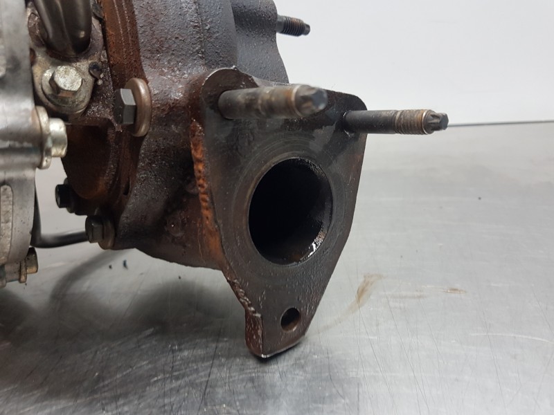 Recambio de turbocompresor para opel vivaro b kasten/combi furgón referencia OEM IAM 54389700018 10972RH8201067824 8201067824