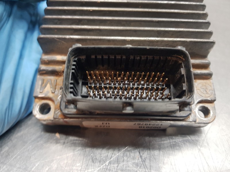 Recambio de centralita motor uce para opel combo (corsa c) tourer referencia OEM IAM 12249767 8973583775 