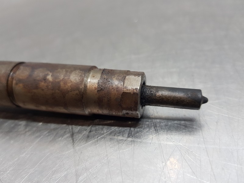 Recambio de inyector para mercedes sprinter iii furgón fwd 311 referencia OEM IAM A6540700187 0445117048 