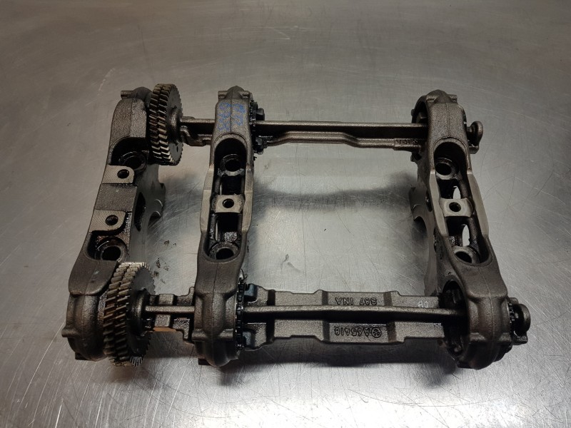 Recambio de arbol de levas para mercedes sprinter iii furgón fwd 311 referencia OEM IAM A6540301800 A6540301900 