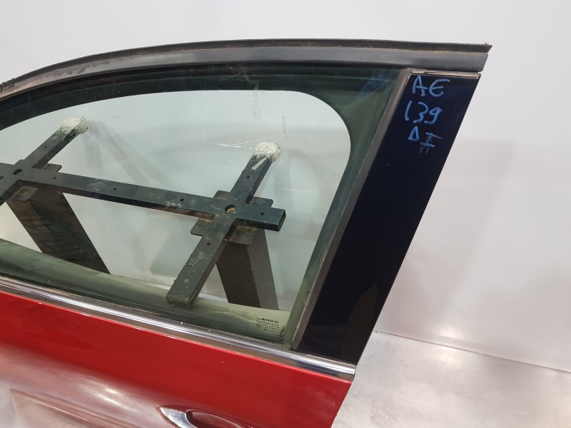 Recambio de puerta delantera izquierda para renault megane iv berlina 5p equilibre referencia OEM IAM 801010705R  