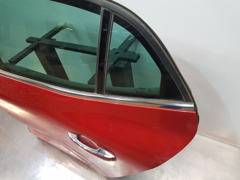 Recambio de puerta trasera izquierda para renault megane iv berlina 5p equilibre referencia OEM IAM 821015121R  