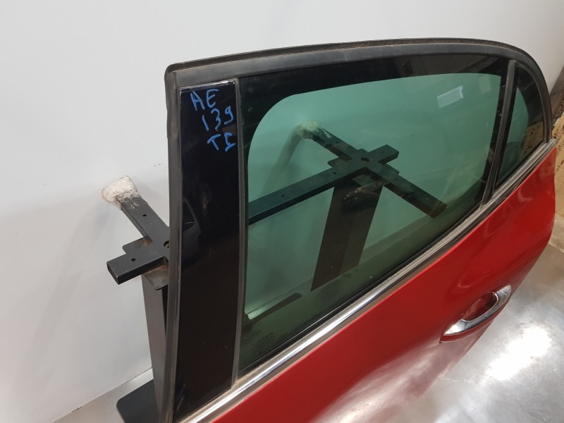 Recambio de puerta trasera izquierda para renault megane iv berlina 5p equilibre referencia OEM IAM 821015121R  