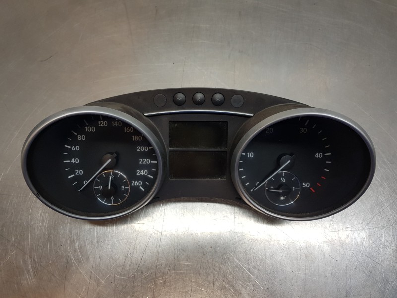Recambio de cuadro instrumentos para mercedes clase m (w164) 4-matic referencia OEM IAM A1645404147 A2C53118452 