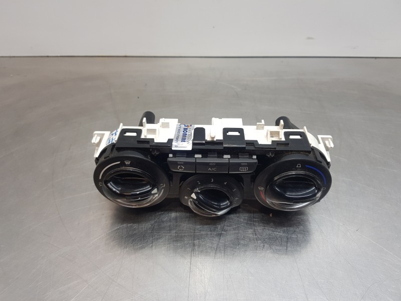 Recambio de mando climatizador para peugeot 208 active referencia OEM IAM 9672248380  