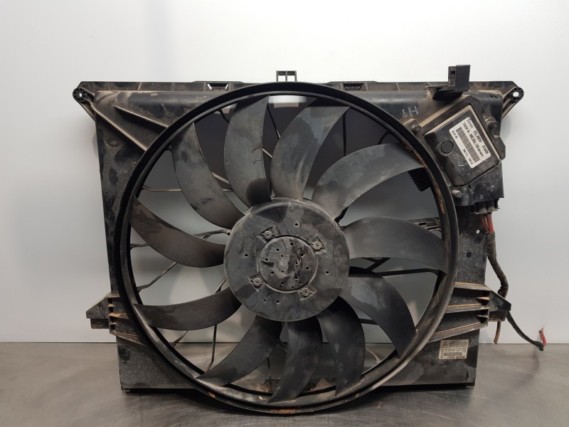 Recambio de electroventilador para mercedes clase m (w164) 4-matic referencia OEM IAM A1645000093  