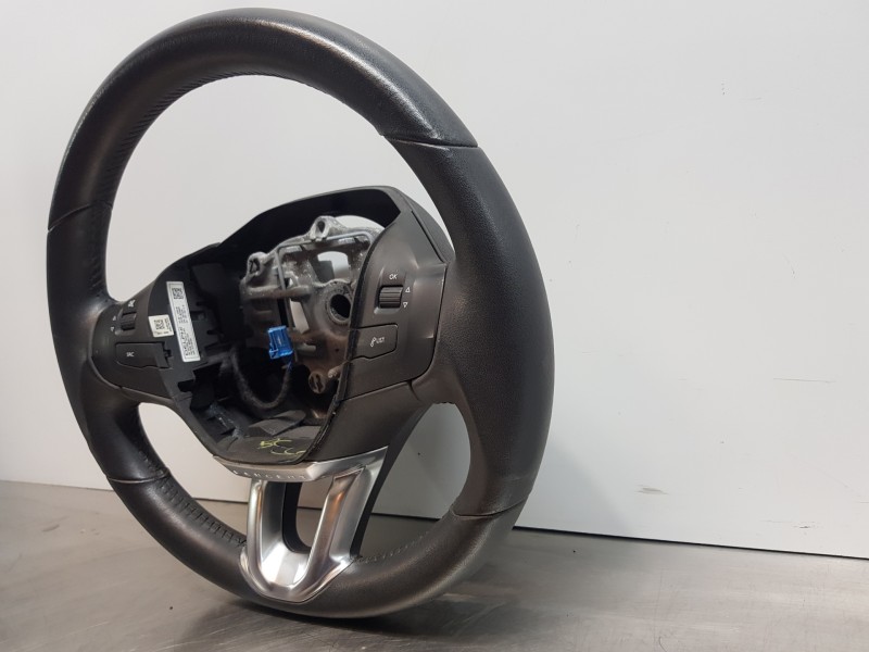 Recambio de volante para peugeot 208 active referencia OEM IAM 96739515ZD  