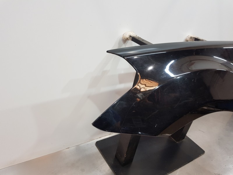 Recambio de aleta delantera izquierda para mercedes clase m (w164) 4-matic referencia OEM IAM A164881010164 A1648810101 