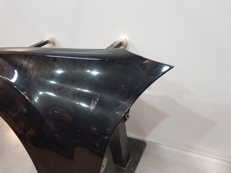 Recambio de aleta delantera izquierda para mercedes clase m (w164) 4-matic referencia OEM IAM A164881010164 A1648810101 