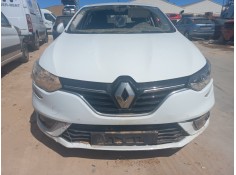 renault megane iv berlina 5p del año 2015