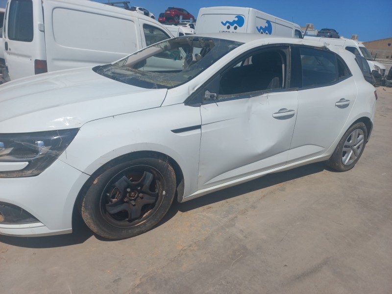 renault megane iv berlina 5p del año 2015 renault megane iv berlina 5p del año 2015