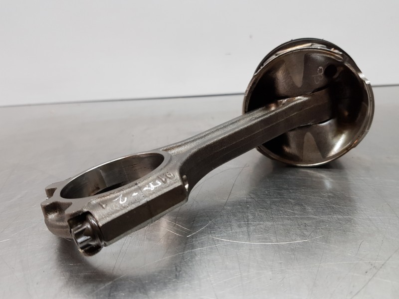 Recambio de biela para hyundai ix35 klass referencia OEM IAM 234102A905 235102A900  Recambio de biela para hyundai ix35 klass referencia OEM IAM 234102A905 235102A900