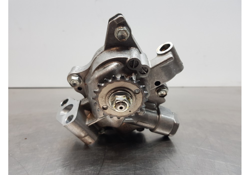 Recambio de bomba aceite para toyota corolla touring sports (e21) hybrid active referencia OEM IAM 151000T160  