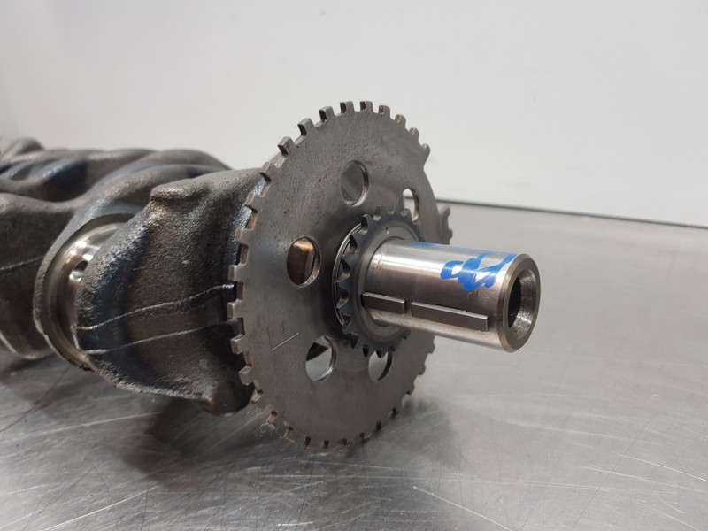 Recambio de cigueñal para toyota corolla touring sports (e21) hybrid active referencia OEM IAM 1340137021  