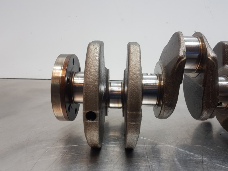 Recambio de cigueñal para citroen c4 picasso puretech referencia OEM IAM 1610812580  