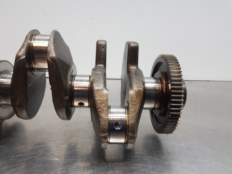 Recambio de cigueñal para citroen c4 picasso puretech referencia OEM IAM 1610812580  