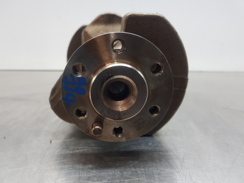 Recambio de cigueñal para citroen c4 picasso puretech referencia OEM IAM 1610812580  