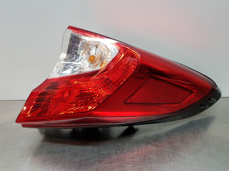 Recambio de piloto trasero derecho para toyota c-hr hybrid referencia OEM IAM 81551F4011 81550F4010  Recambio de piloto trasero derecho para toyota c-hr hybrid referencia OEM IAM 81551F4011 81550F4010