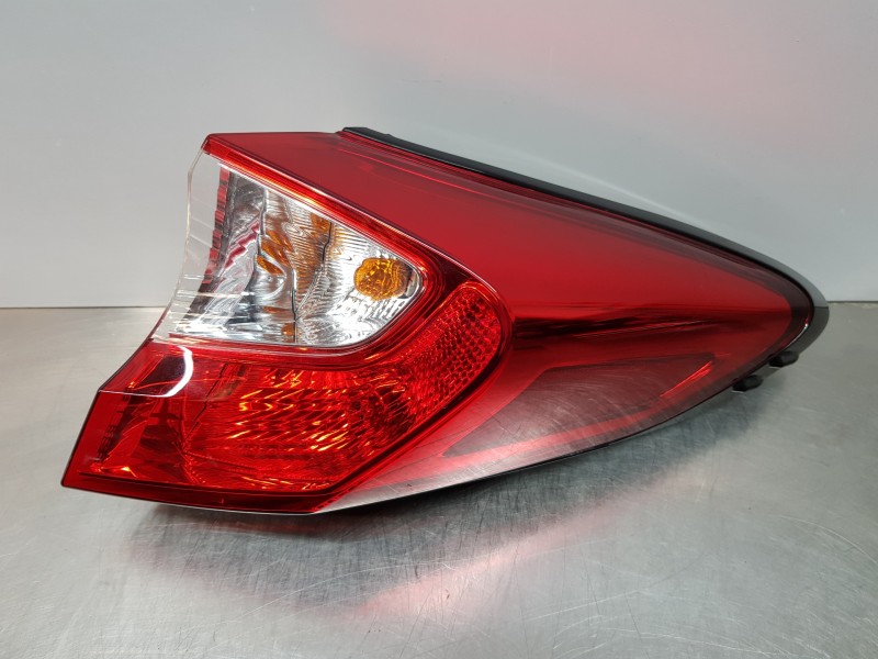 Recambio de piloto trasero derecho para toyota c-hr hybrid referencia OEM IAM 81551F4011 81550F4010  Recambio de piloto trasero derecho para toyota c-hr hybrid referencia OEM IAM 81551F4011 81550F4010