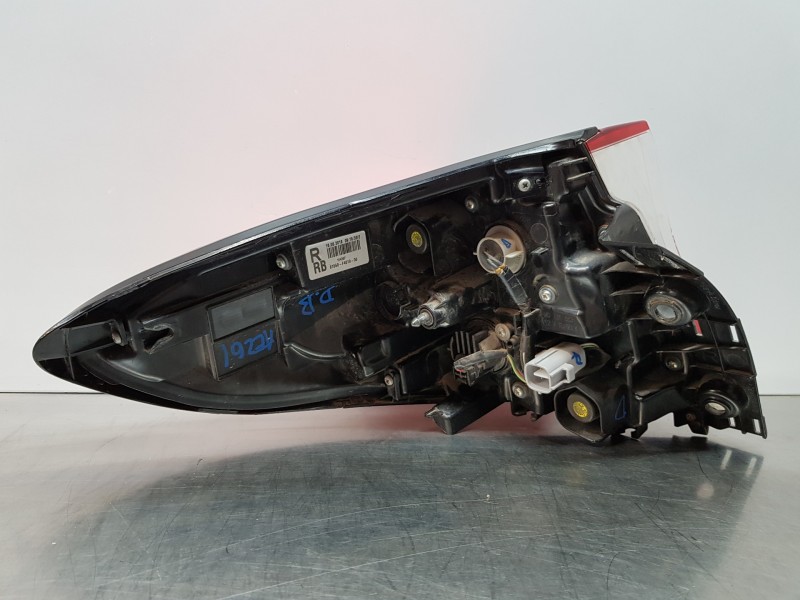 Recambio de piloto trasero derecho para toyota c-hr hybrid referencia OEM IAM 81551F4011 81550F4010  Recambio de piloto trasero derecho para toyota c-hr hybrid referencia OEM IAM 81551F4011 81550F4010