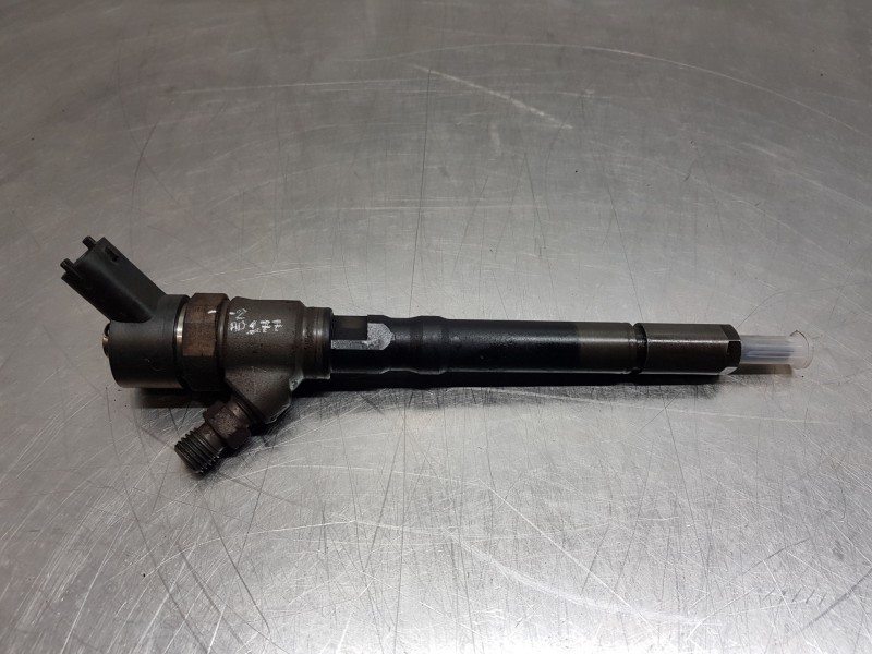 Recambio de inyector para hyundai tucson (jm) gl referencia OEM IAM 3380027900 0445110126 