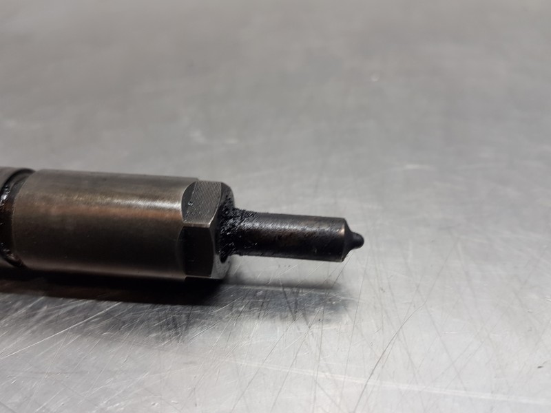 Recambio de inyector para hyundai tucson (jm) gl referencia OEM IAM 3380027900 0445110126 