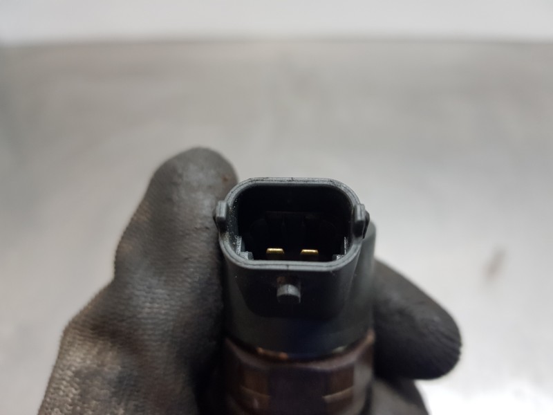 Recambio de inyector para hyundai tucson (jm) gl referencia OEM IAM 3380027900 0445110126 